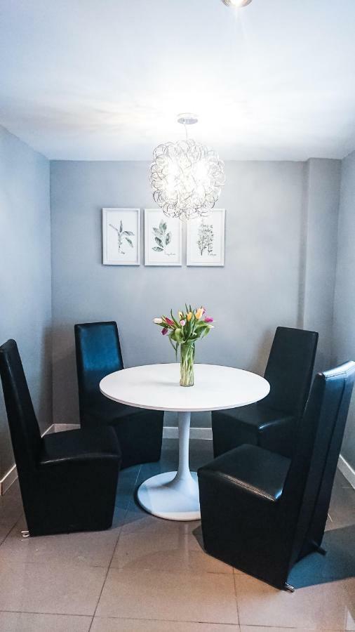 Spacious 3 Bdrm Home Near Downtown Ottawa Bagian luar foto