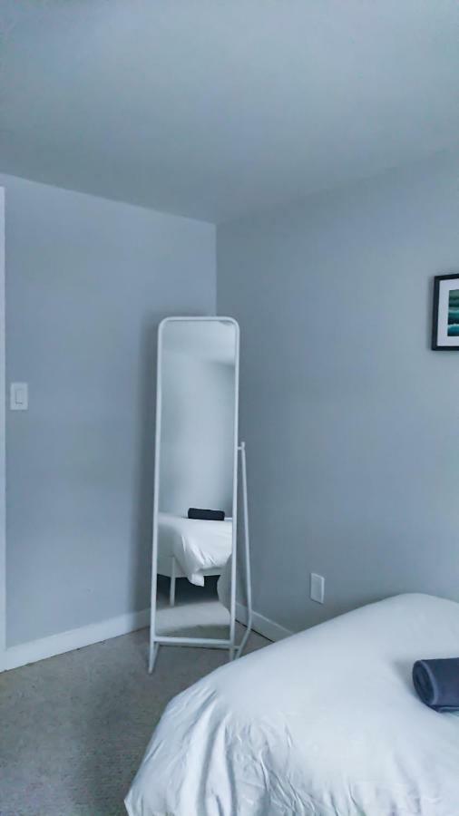 Spacious 3 Bdrm Home Near Downtown Ottawa Bagian luar foto